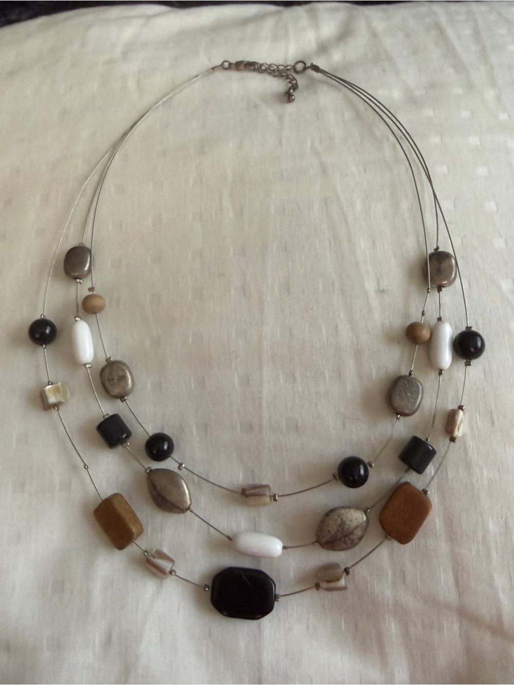 Multi-Strand Neutral Bead Necklace - Unbranded - Picture 4 of 4